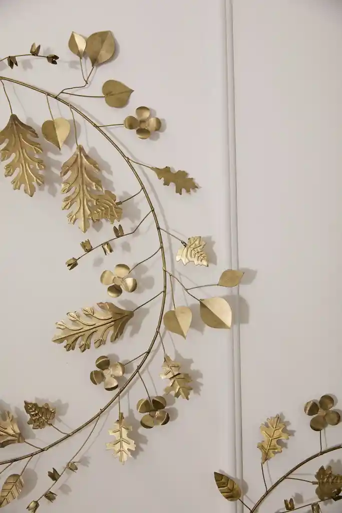 Corona Metálica Dorada