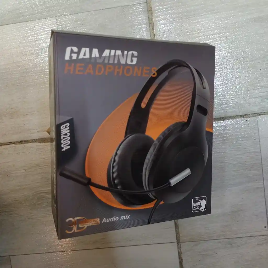 Audifonos Diadema Con Cable Color Negro Gm2004