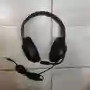 Audifonos Diadema Con Cable Color Negro Gm2004