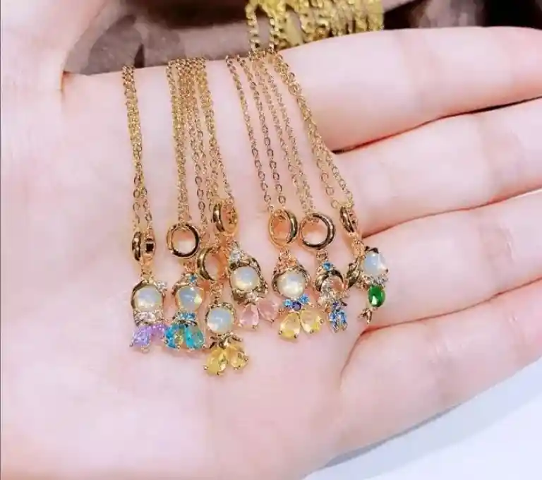 Cadena Collar Con Dije Princesa Rapunzel Película Enredados Princesas Disney