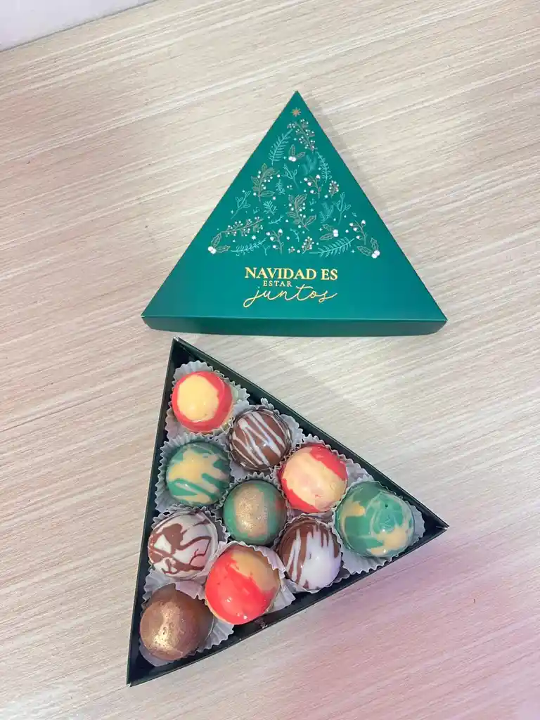 Árbol De Navidad Con Trufas Rellenas X10 - Navidad