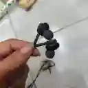 Audifonos Con Cable Akg Samsung Entrada 3.5 Color Negro Gris