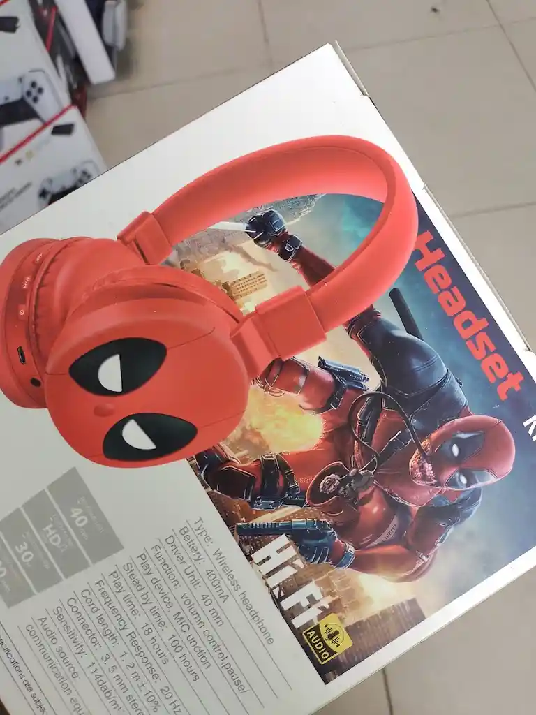 Audifonos Inalambricos Diadema Roja Deadpool
