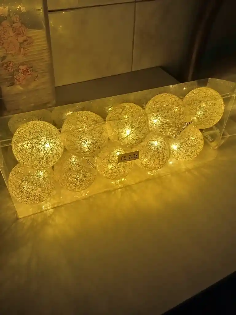 Instalacion Luces Led Navidad Bolas Decorativas Grandes Inalambrica 10pcs X 2 Mts