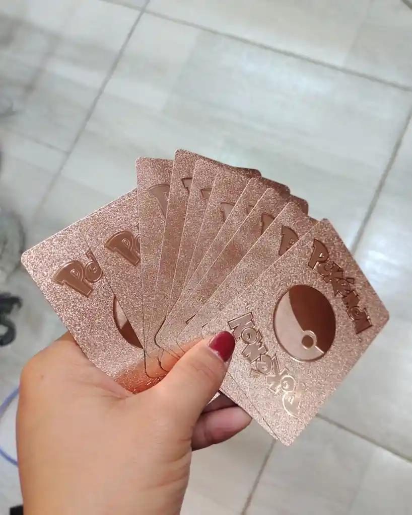 10 Cartas Tarjetas De Pokemon Rosa Bronce Brillantes Aleatorias
