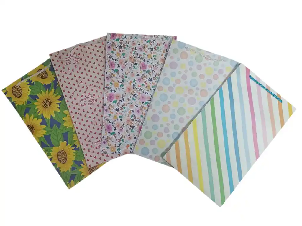 Bolsa De Regalo Kraft Cartulina 27x16 Cm – Motivos Y Colores Variados (pequeña) ✨