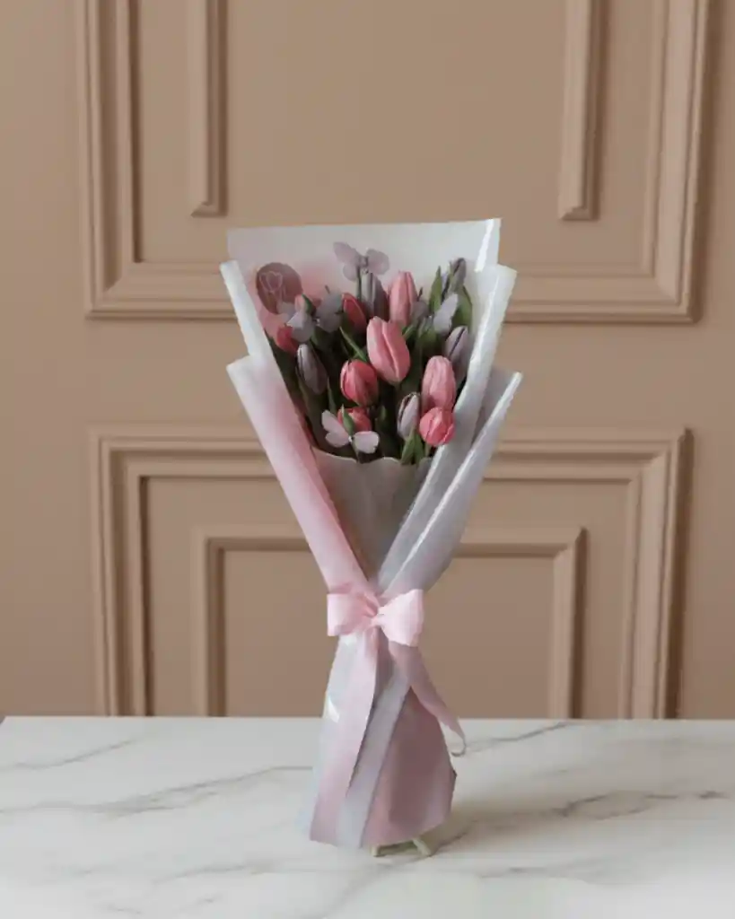 Bouquet De 10 Tulipanes Multicolores