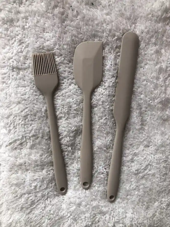 Set De 3 Utensilios Para Cocina De Silicona Color Beige