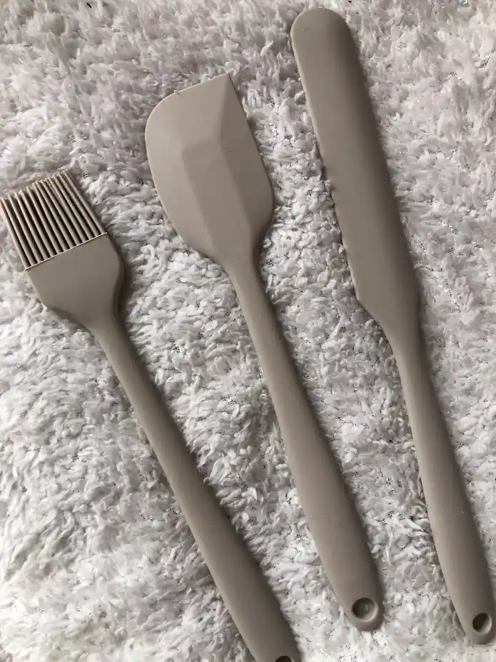 Set De 3 Utensilios Para Cocina De Silicona Color Beige