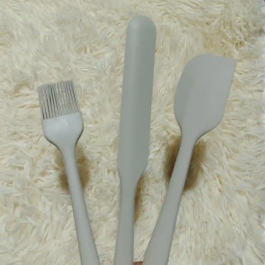 Set De 3 Utensilios Para Cocina De Silicona Color Beige