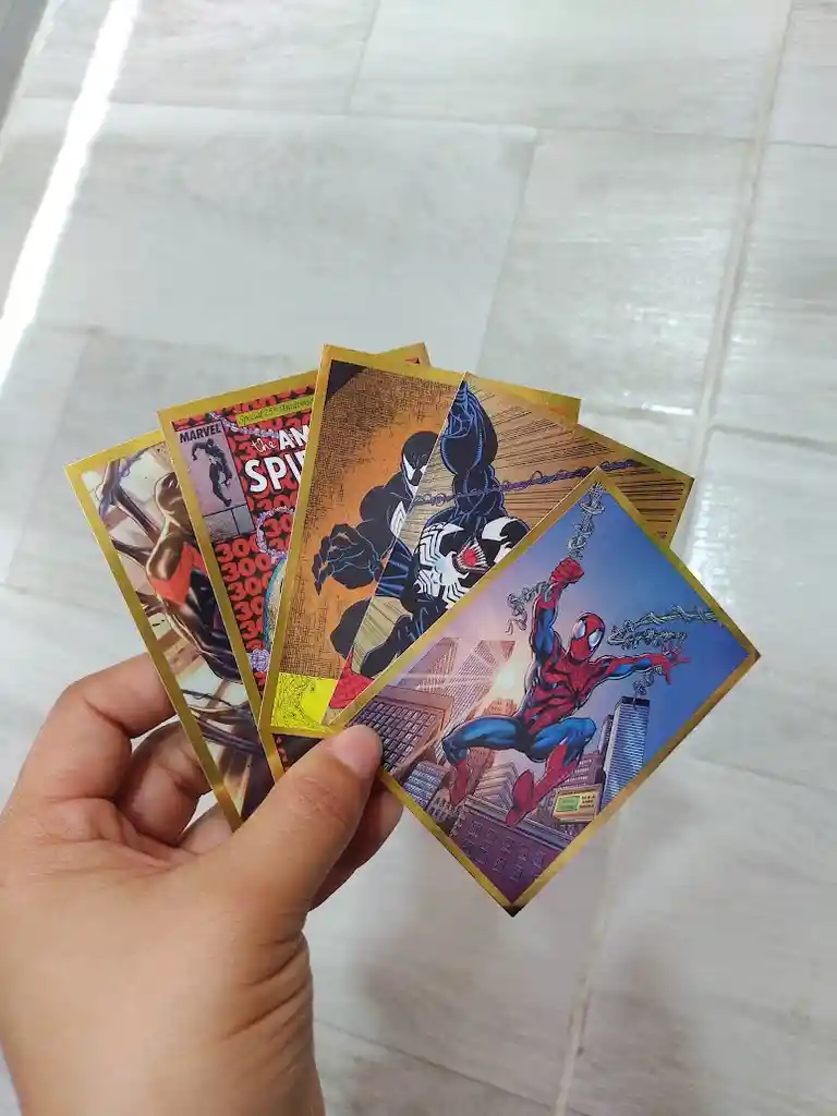 5 Láminas Stickers De Spiderman Variadas Panini Borde Dorado