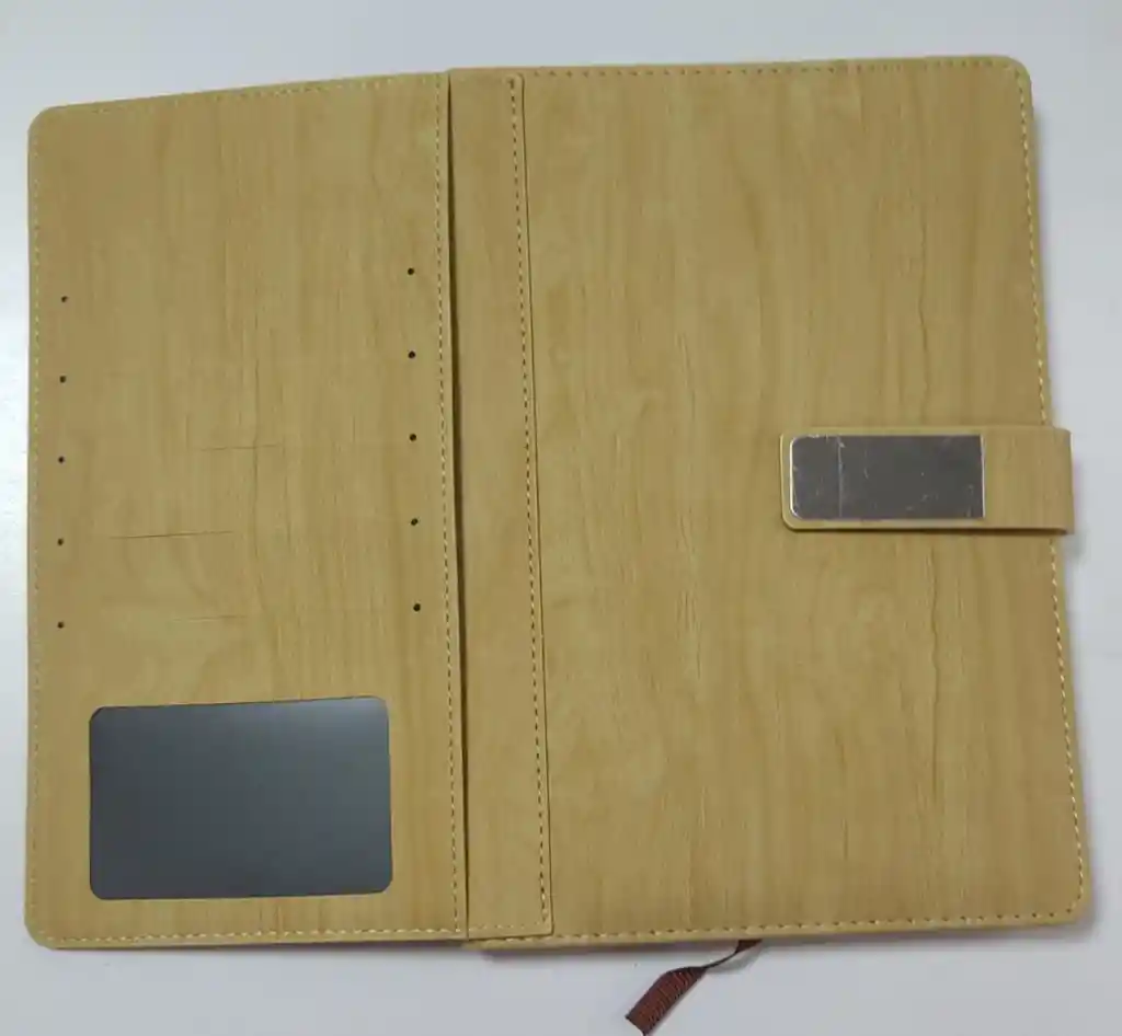 Agenda Cuero Sintetico Rayada 16x21 100h