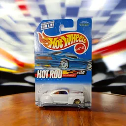 Juguete Carro Hot Wheels Original - #7 Hot Rod Magazine 3/4 Tail Dragger White Lw Diecast Car 26018 (primeras Ediciones 2000)