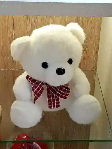 Oso De Peluche Blanco Con Lazo Rojo