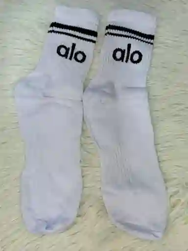 Medias Alo 3/4 Blancas / Comodidad Y Moda