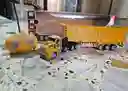 Tractomula Tráiler Con Control Remoto Batería Recargable