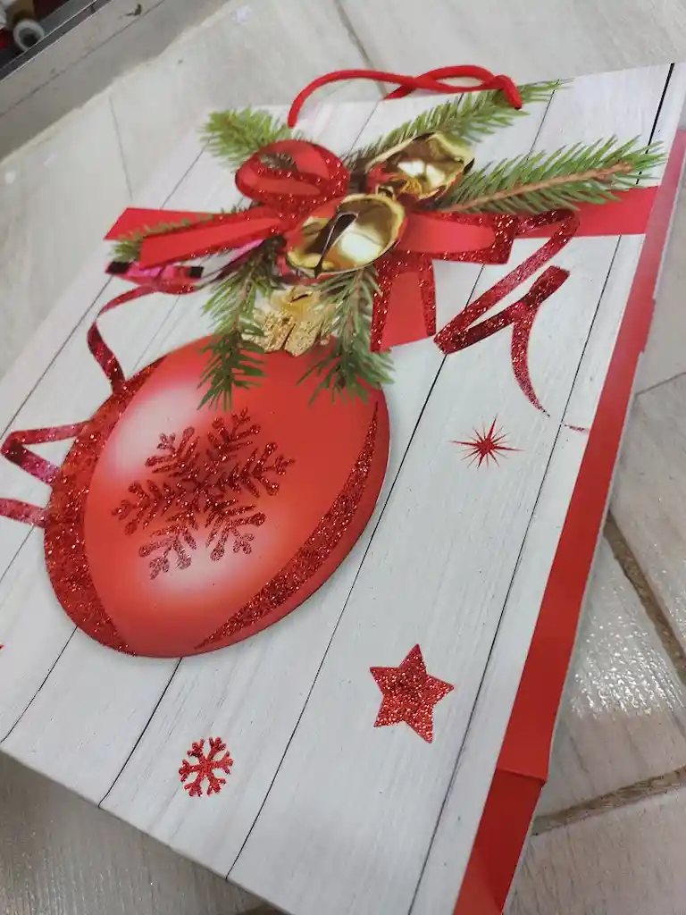 Bolsa De Regalo Navidad Bola De Navidad Roja Mediana 32 Cm X 25 Cm