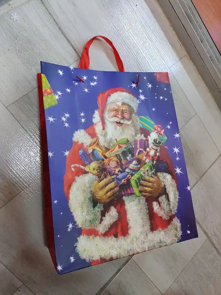 Bolsa De Regalo Navidad Papa Noel Con Dulces Mediana 32 Cm X 25 Cm