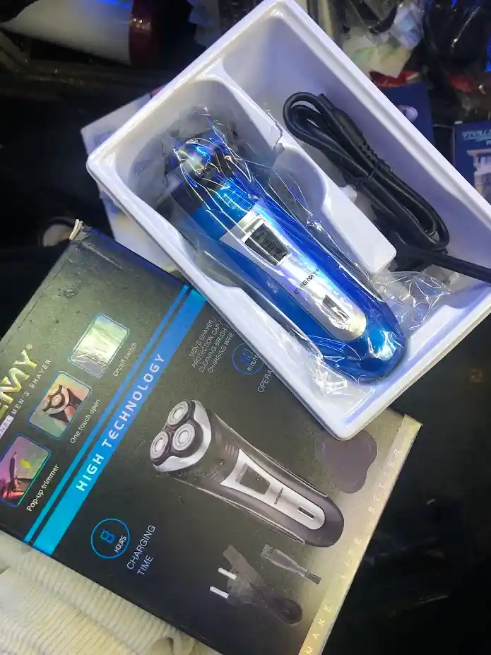 Maquina De Afeitar Azul Geemy Gm-7090