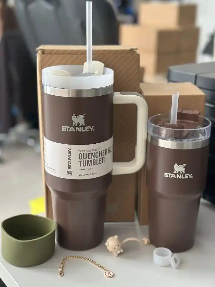 Combo Termo Stanley Marron Duo Con Accesorios