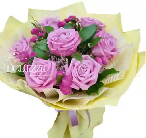 Flores Rosas Lila En Bouquet