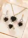 Collar Aretes Y Anillo Forma Corazón Color Negro En Caja