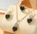 Collar Aretes Y Anillo Forma Corazón Color Negro En Caja