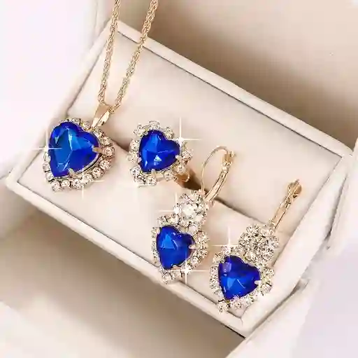 Collar Aretes Y Anillo Forma Corazón Color Azul En Caja