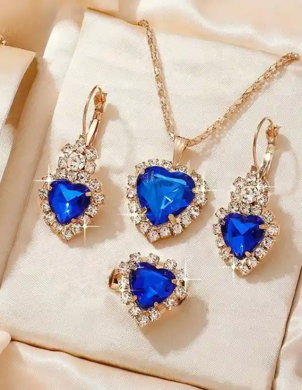 Collar Aretes Y Anillo Forma Corazón Color Azul En Caja