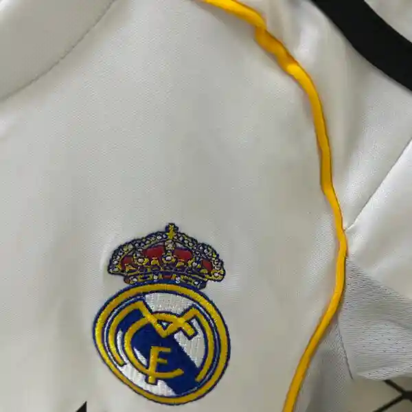 Uniforme Real Madrid Para Niño (talla 10)