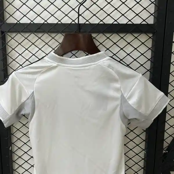 Uniforme Real Madrid Para Niño (talla 10)