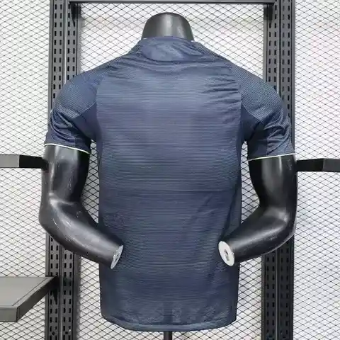 Camiseta Real Madrid Visitate 2025 (talla L)