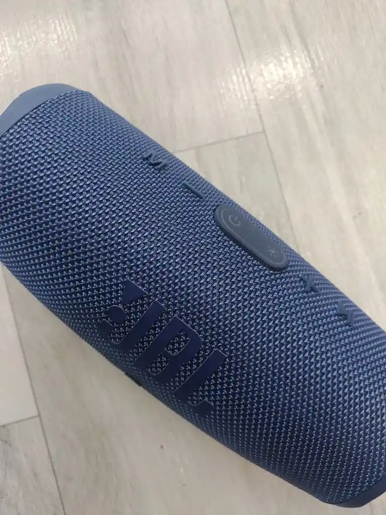 Parlante Jbl Charge Inalambrico Bluetooth Audio Nitido Azul Oscuro