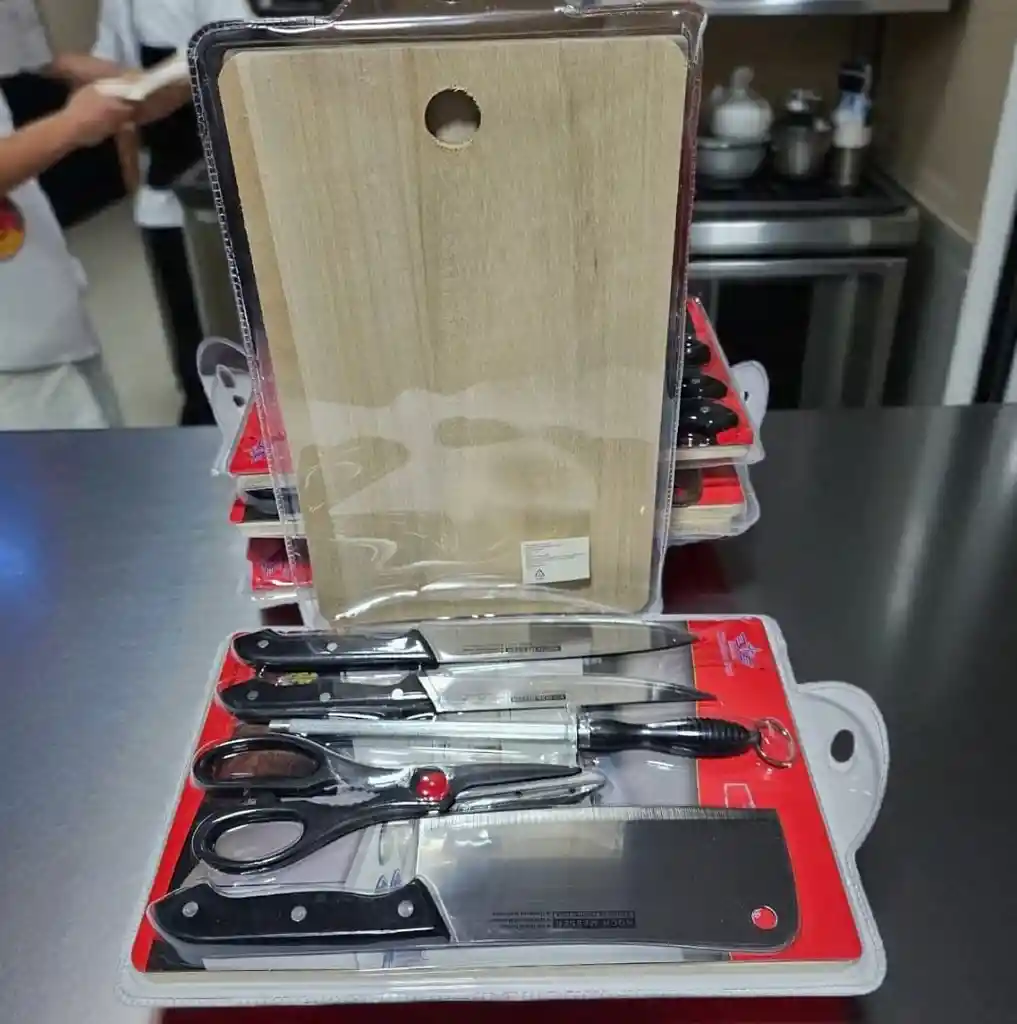 Set De Cuchillos + Tabla Tijera Y Afilador