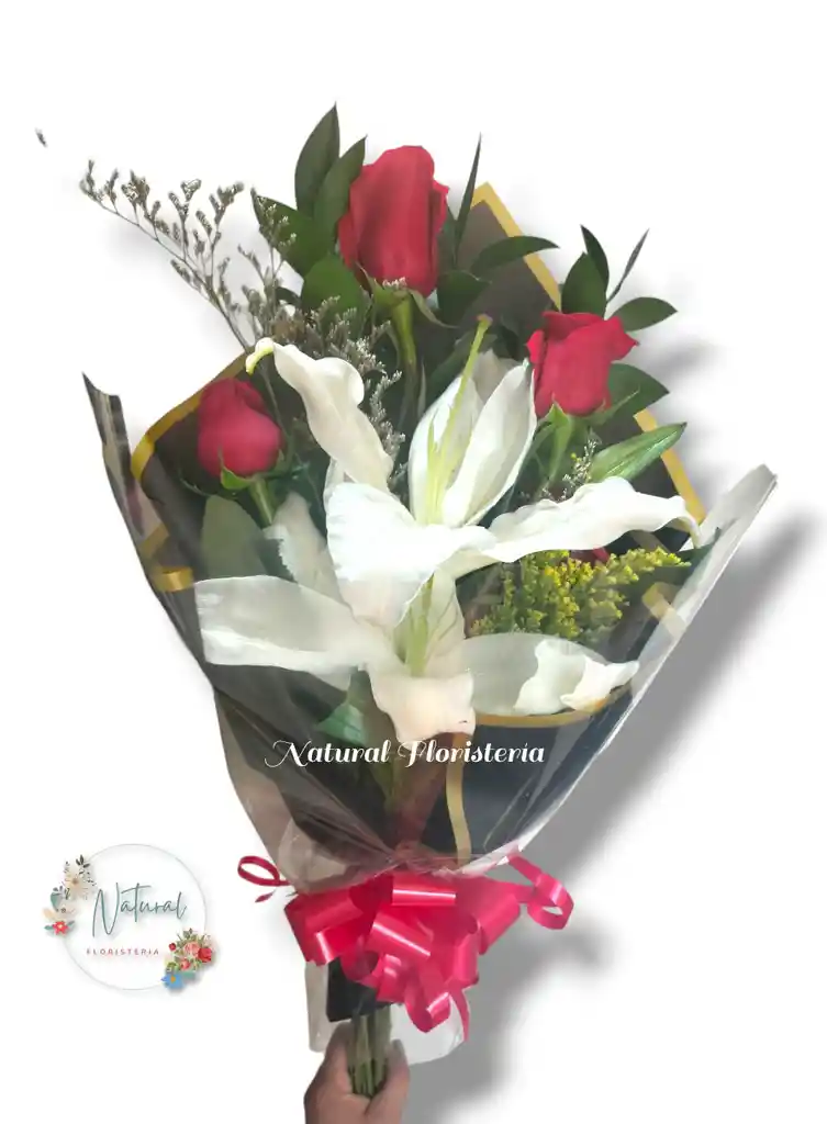 Boquet De 4 Rosas 2 Lirios Follajes En Papel Coreano Negro