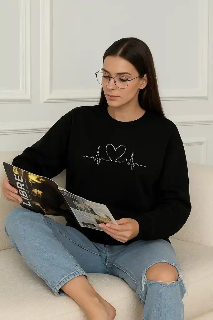 Buzo Tipo Hoodie Con Detalle De Latido De Corazon Atemporal