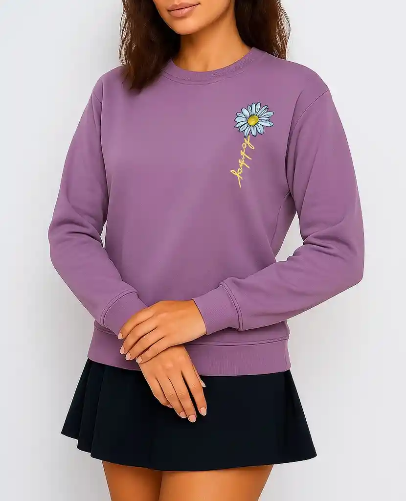 Buzo Tipo Hoodie Con Detalle Floral Edición Atemporal