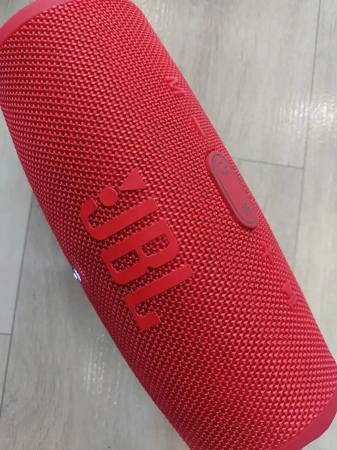 Parlante Jbl Charge Inalambrico Bluetooth Audio Nitido Rojo