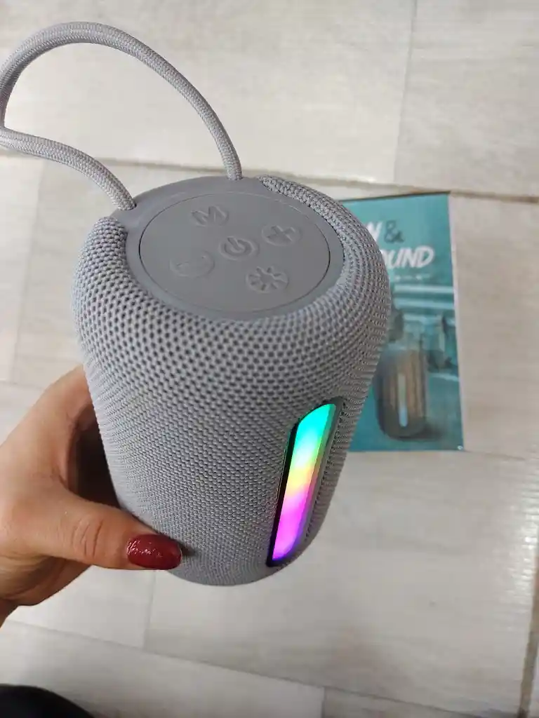 Parlante Inalambrico Color Gris Greatnice Wireless Speaker