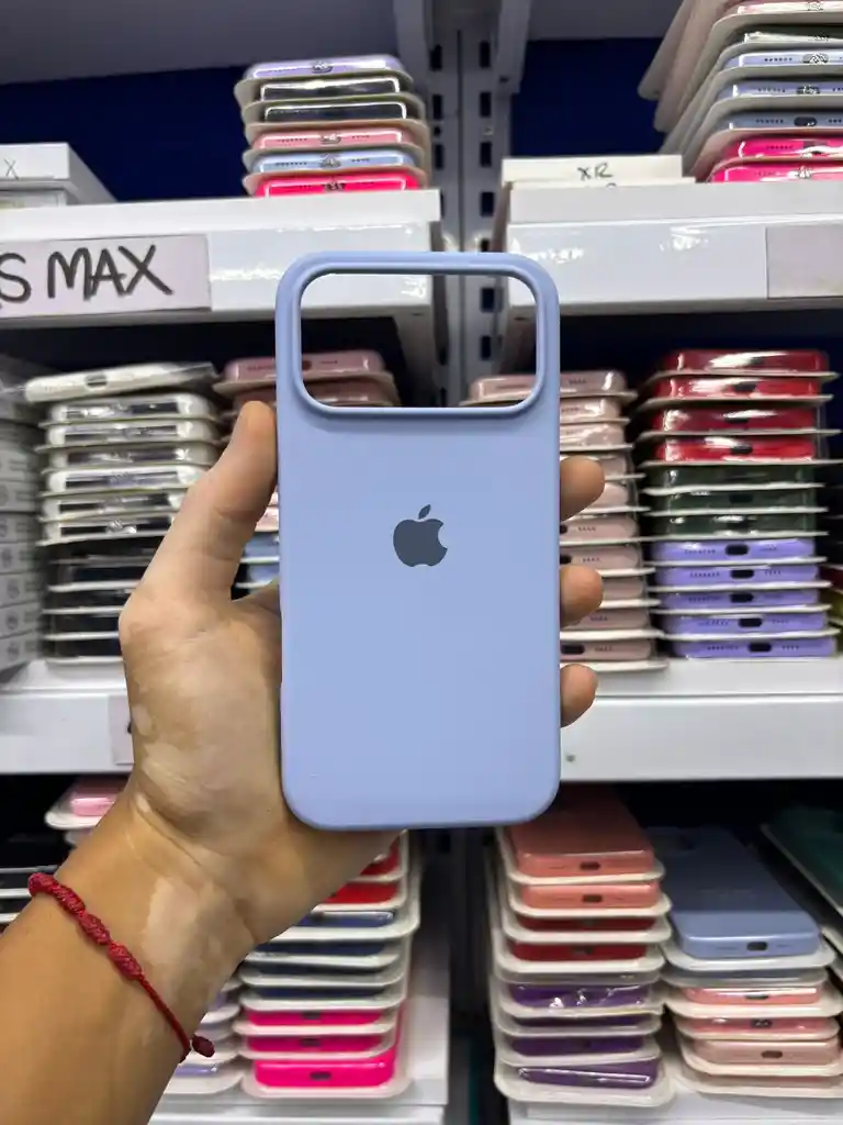 Iphone 17 Pro | Color Azul Celeste | Silicone Case | Rigido | Carcasa Protectora | Antihumedad