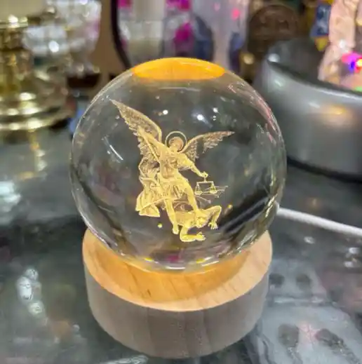 Lampara Esfera Bola De Cristal 3d Base De Madera A Rcangel San Miguel