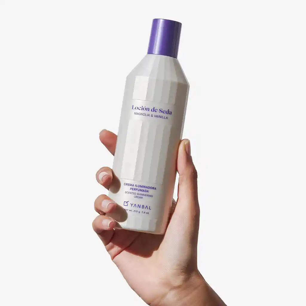 Loción De Seda Magnolia Y Vainilla Crema Iluminadora Perfumada