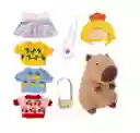 Peluche Capibara Con 9 Piezas De Ropa