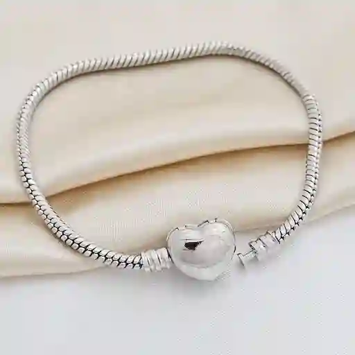 Pulsera Corazón Plateado Amor Eterno