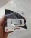 Memoria Usb Kingston 4 Gb Exodia Plateada Con Negro