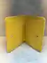 Billetera En Cuero Amarillo