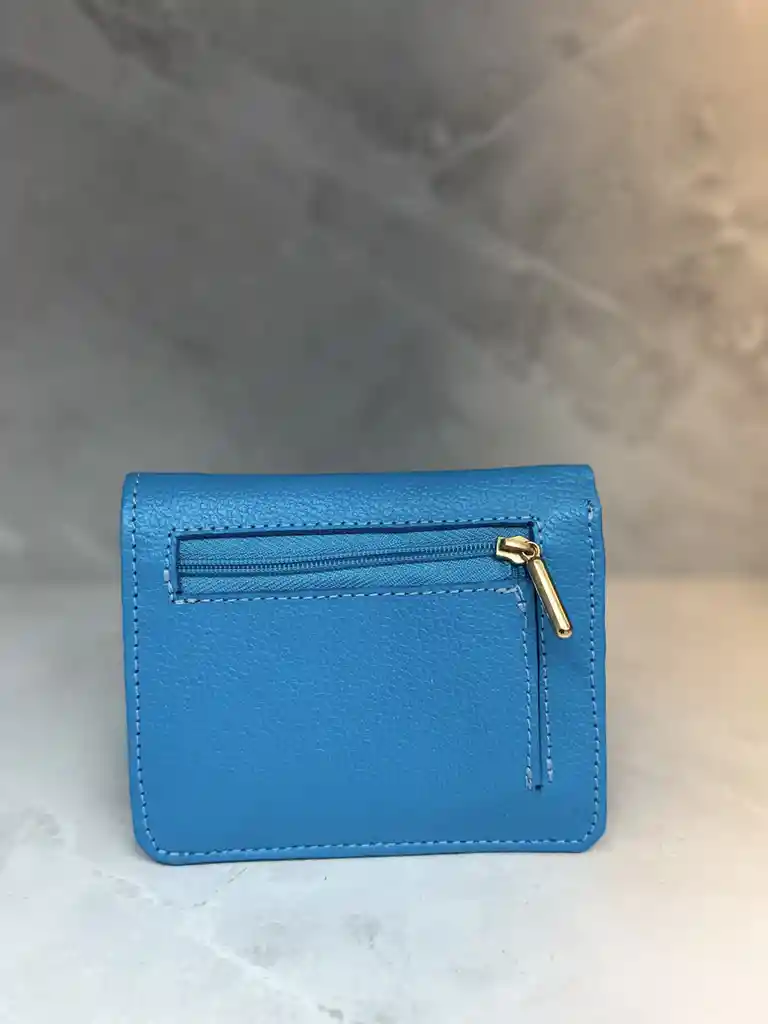 Billetera En Cuero Azul Neón