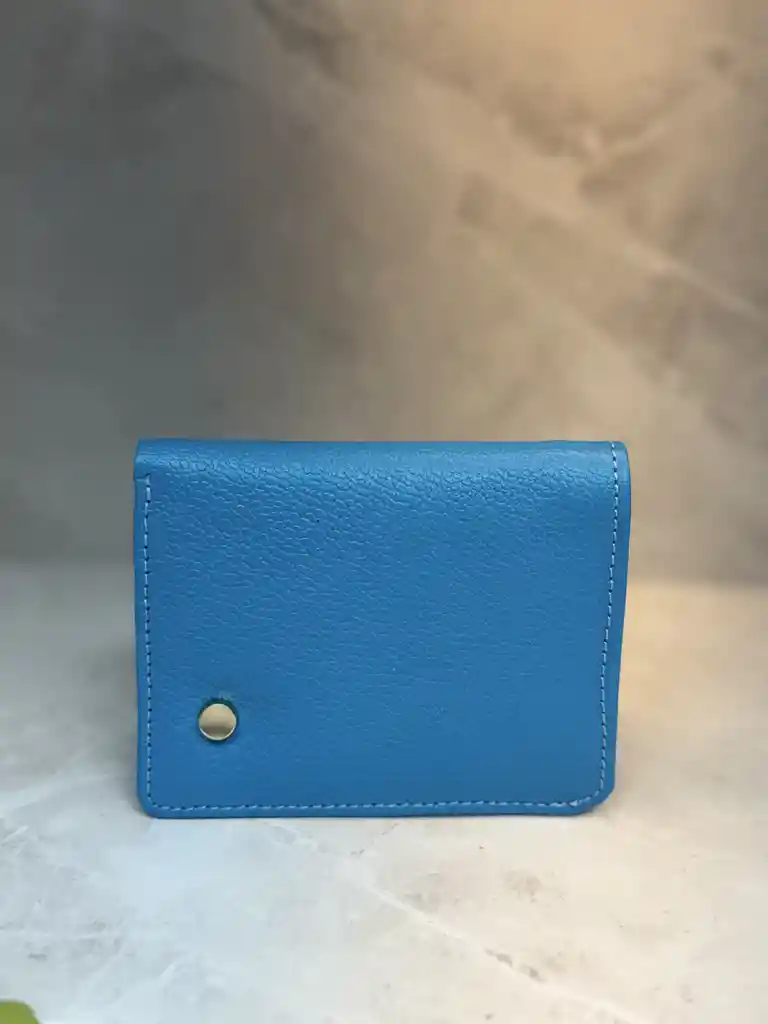 Billetera En Cuero Azul Neón