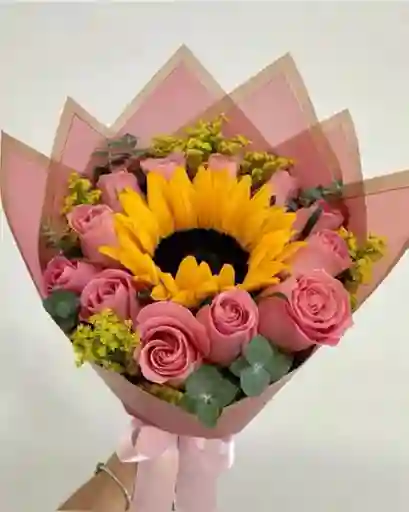 Bouquet De Girasol Y Rosas