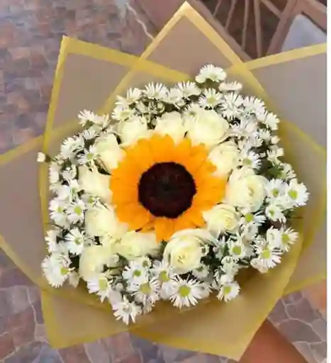 Bouquet De Girasol Y Rosas Blancas